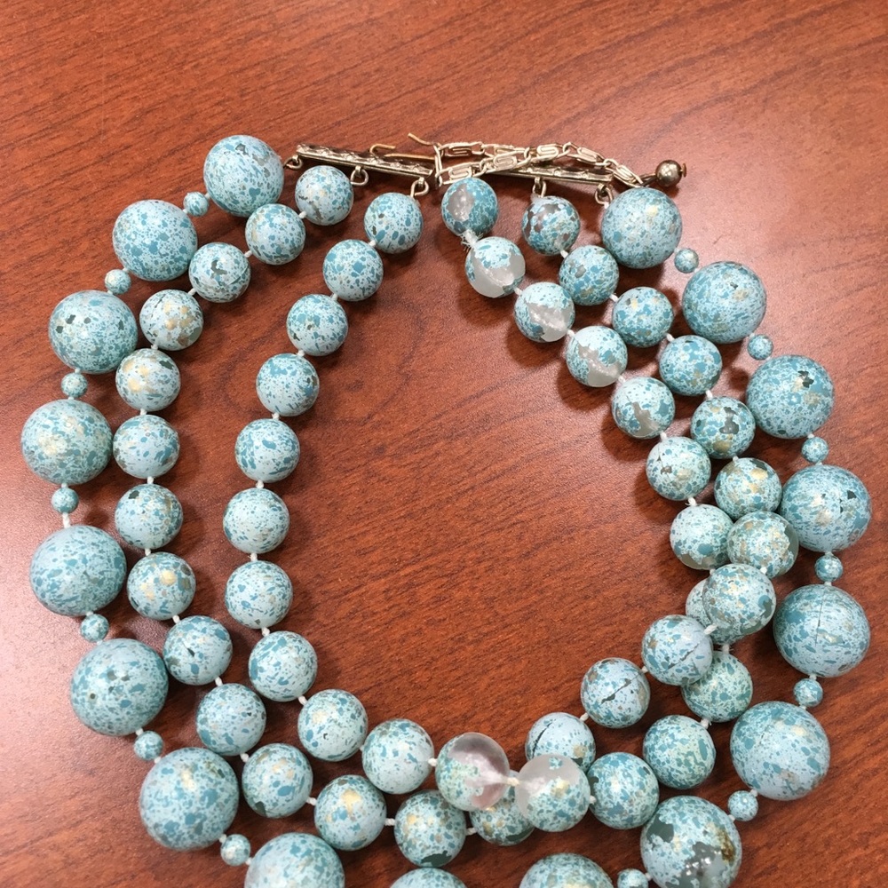 Beaded necklace